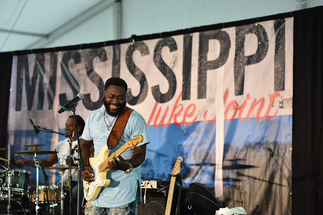 Live Music at the Mississippi Juke Joint at Chicago Blues Festival